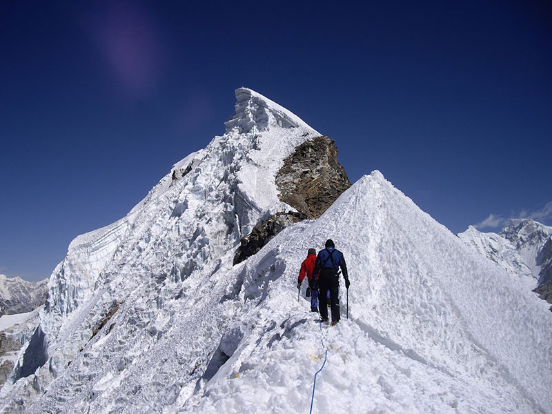 Everest Lobuche East Peak - Autumn